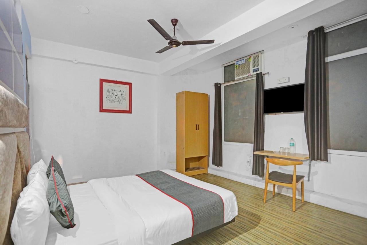 Collection O Jps Near Pvr Vikaspuri Delhi Hotel Екстериор снимка