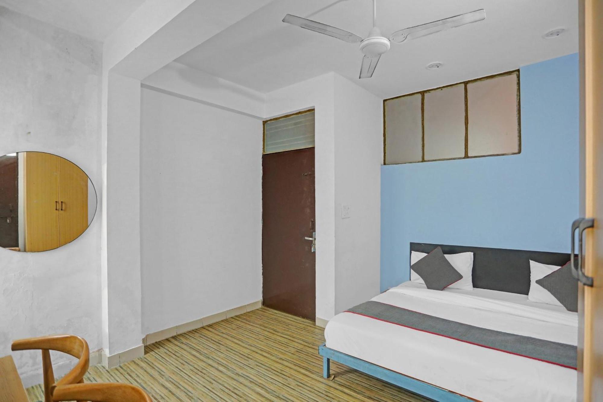 Collection O Jps Near Pvr Vikaspuri Delhi Hotel Екстериор снимка